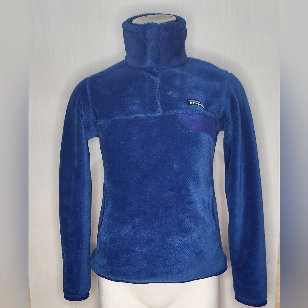 Patagonia jacket for women in blue, size S